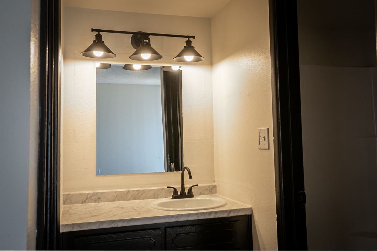 Acacia Gardens - Photo 6 of 9