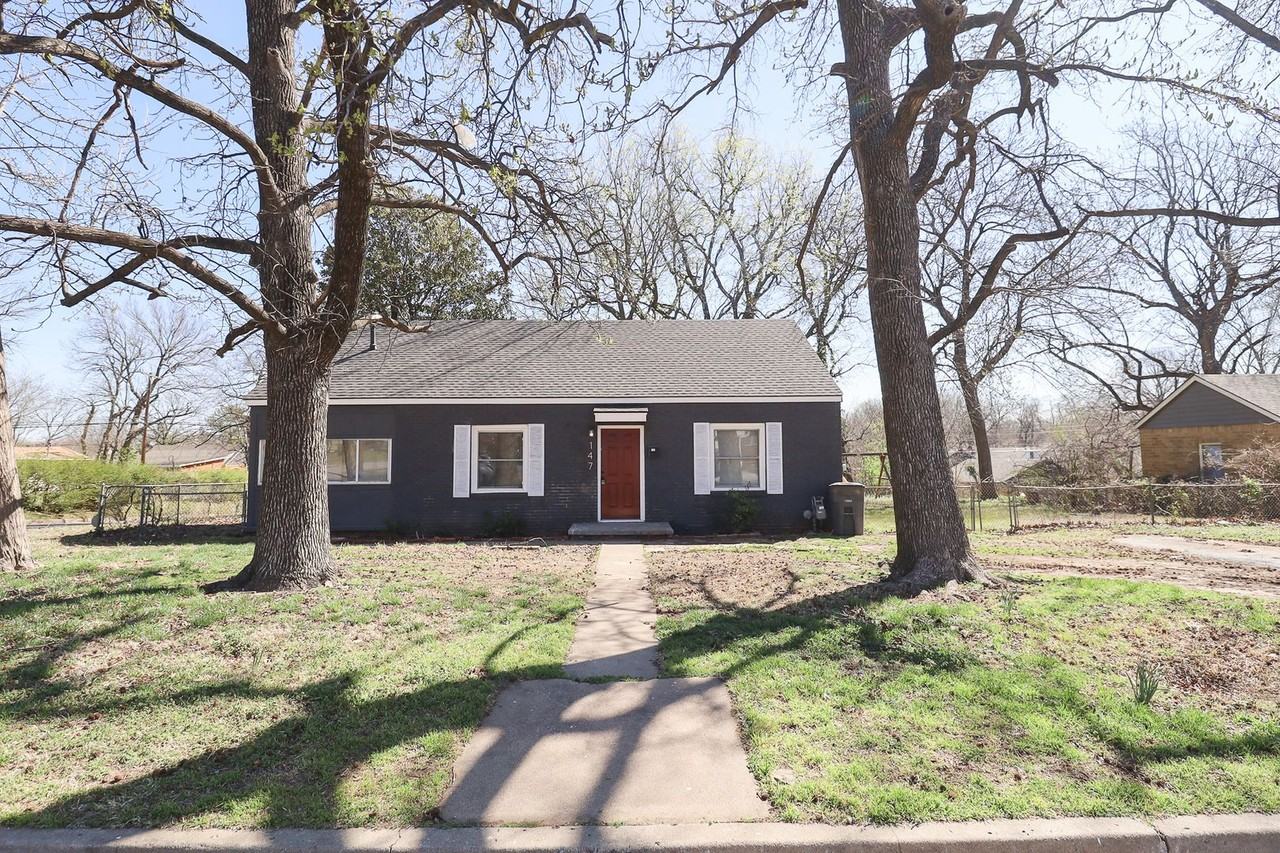 147 N Louisville Ave - Photo 2 of 27