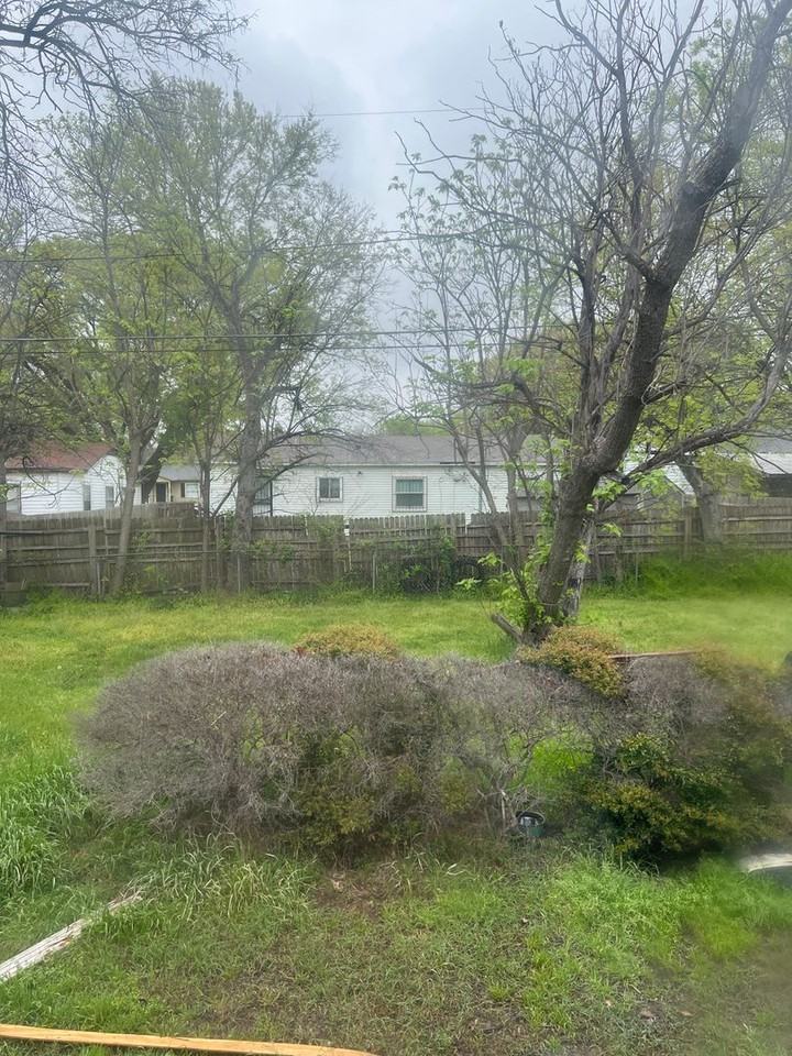 2307 Anderson St - Photo 3 of 12