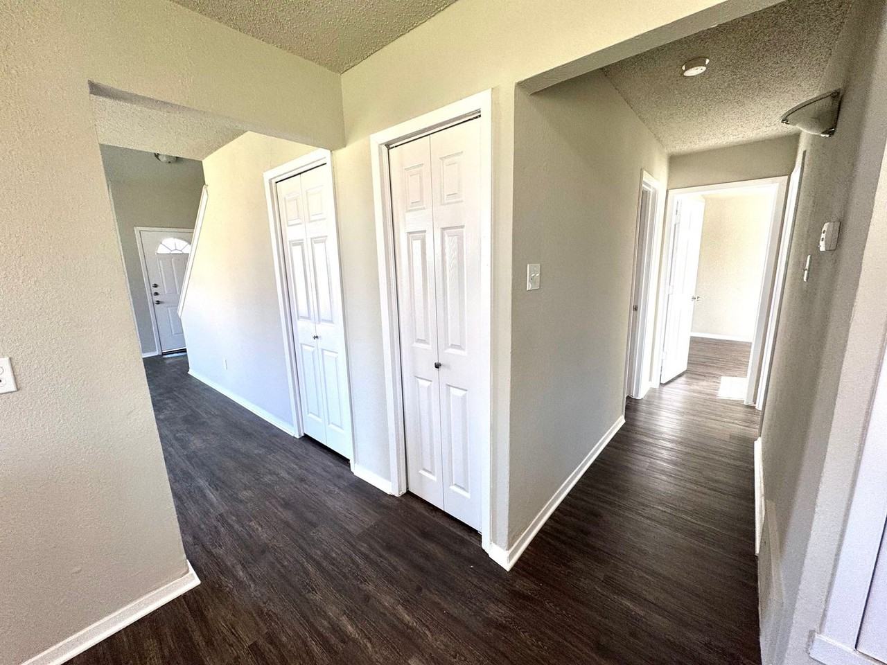 2508 S Center St - Photo 5 of 17