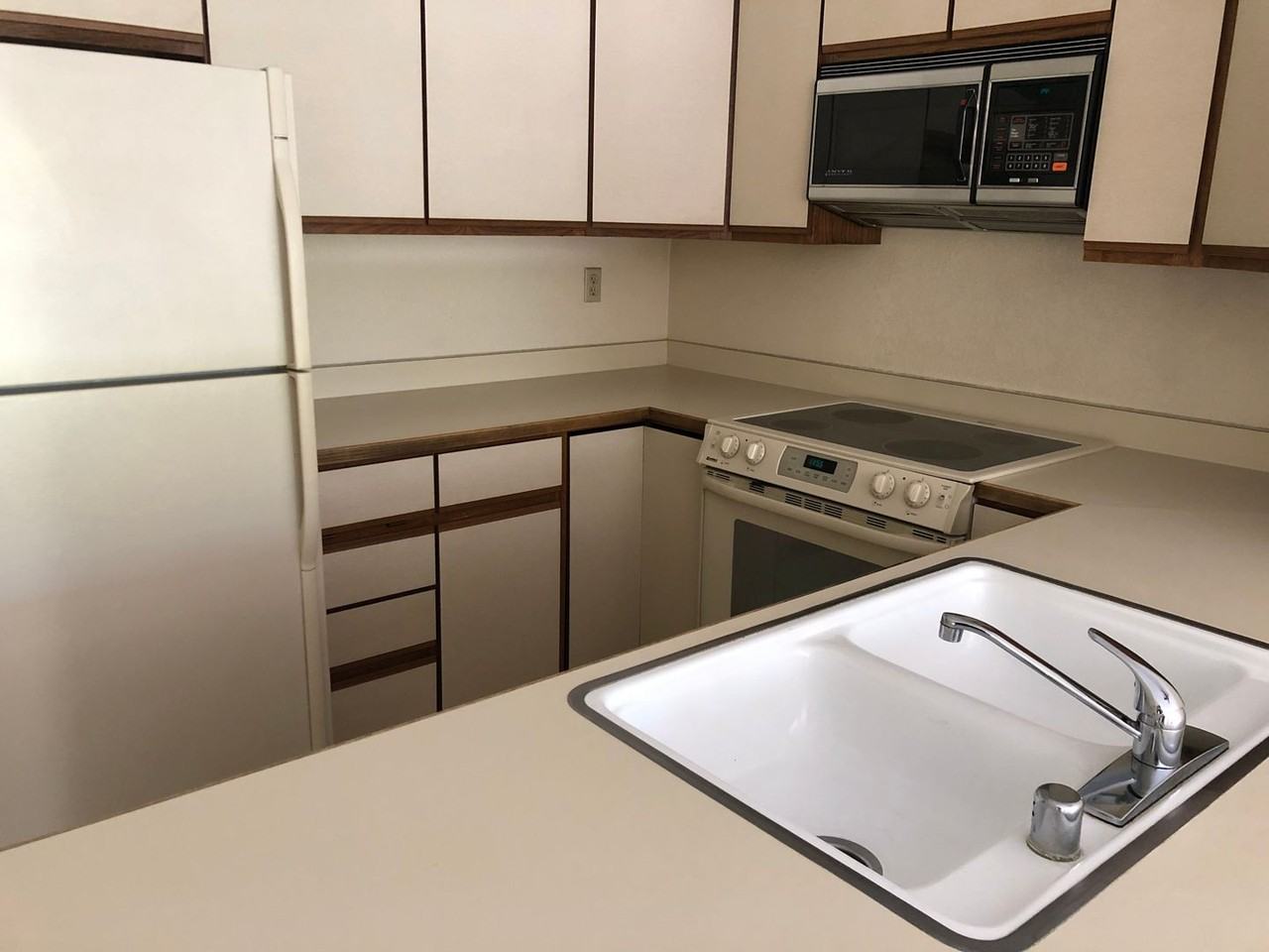 471 Northlake Dr #44 - Photo 5 of 12