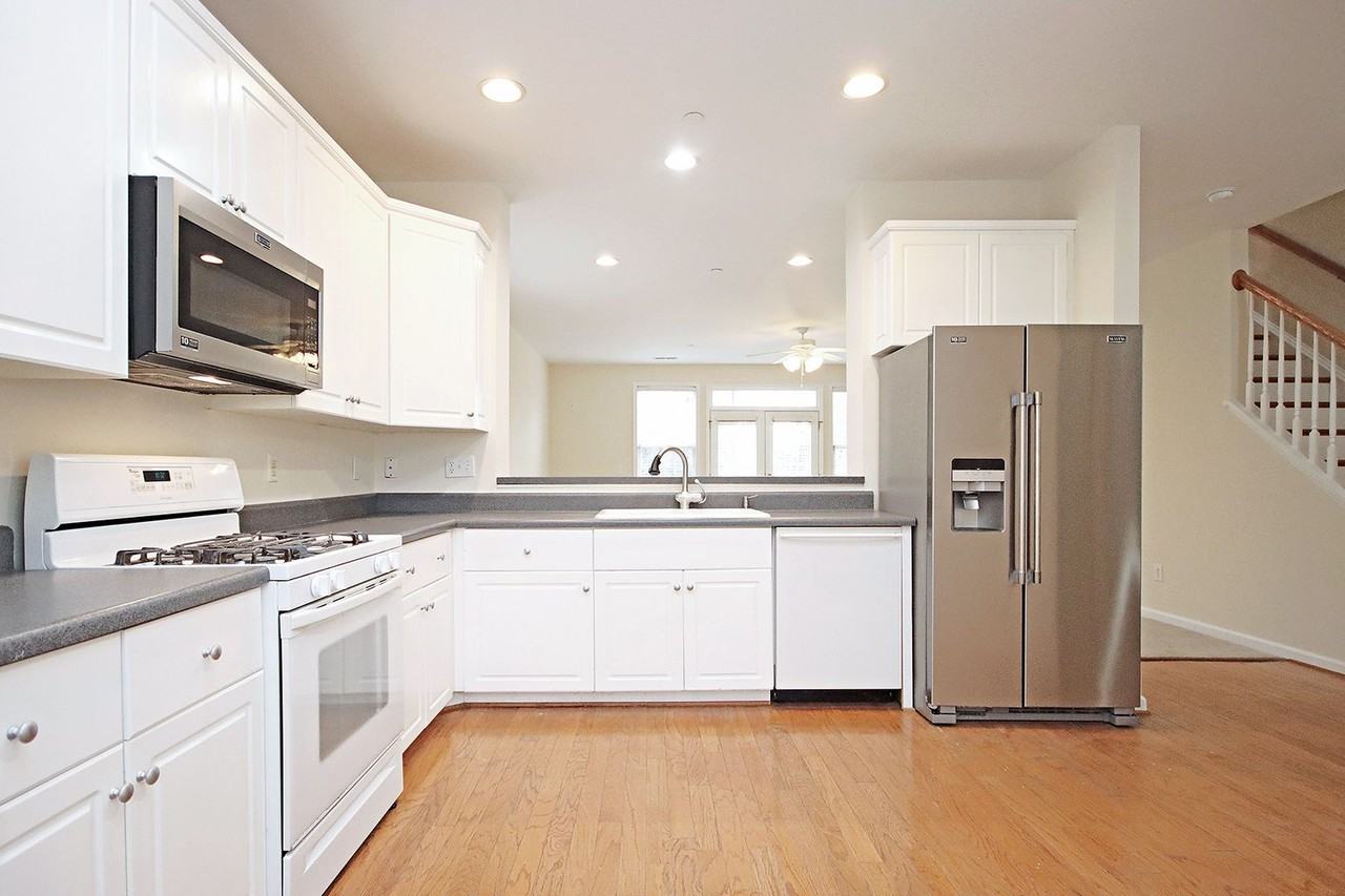 1009 Somer Chase Ct - Photo 7 of 18