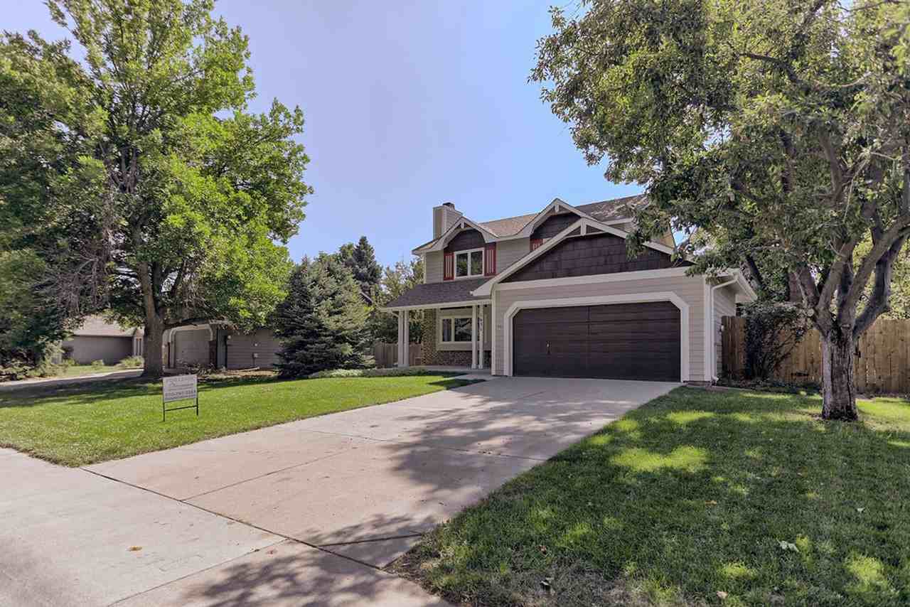 1631 Barnwood Dr - Photo 3 of 42