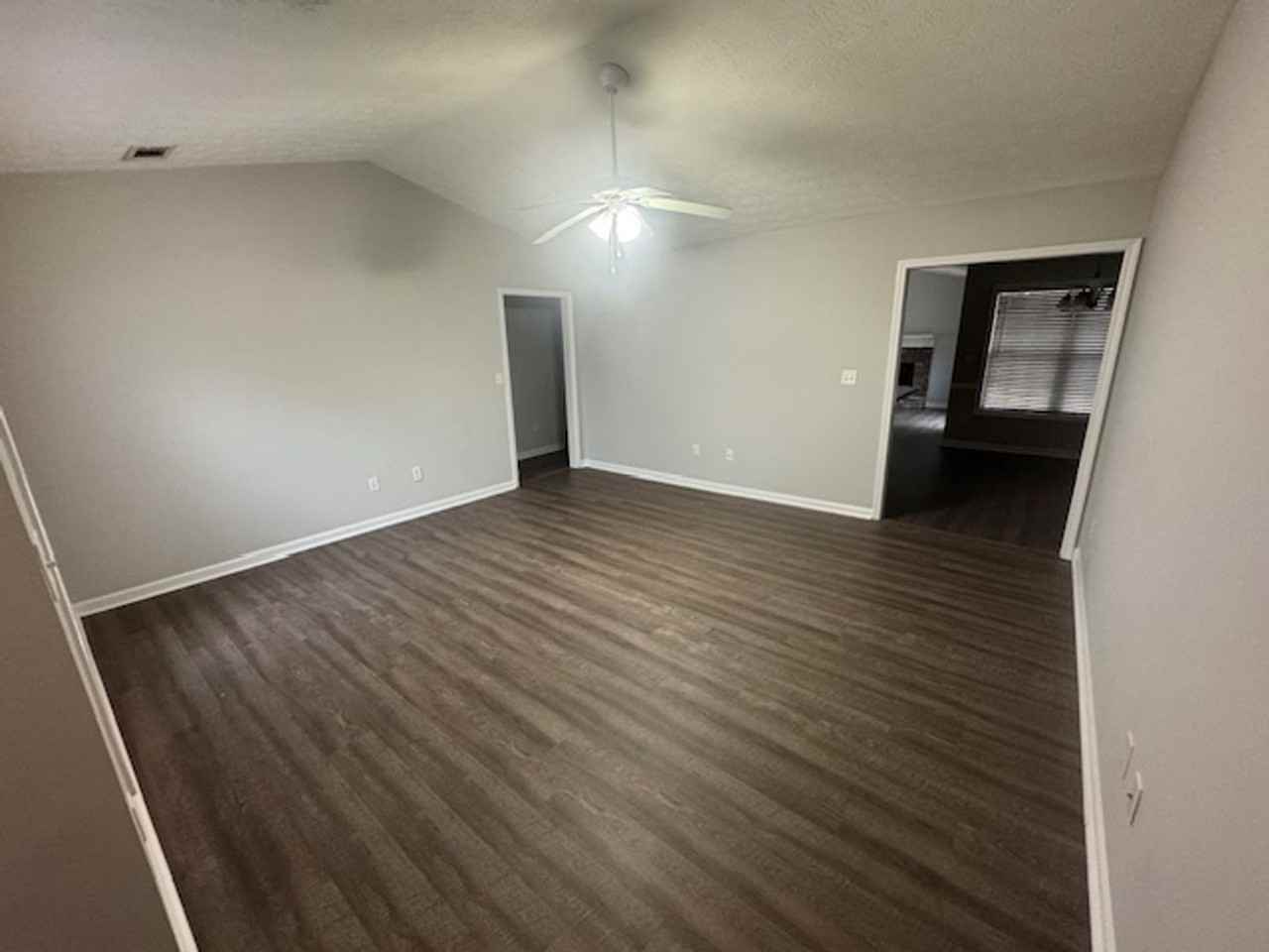 105 Brush Creek Ct - Photo 2 of 10