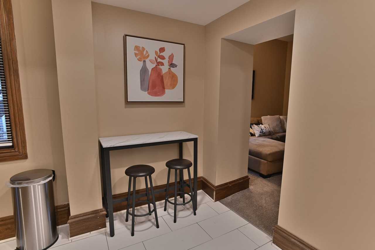 119 Locust Street - Photo 6 of 50