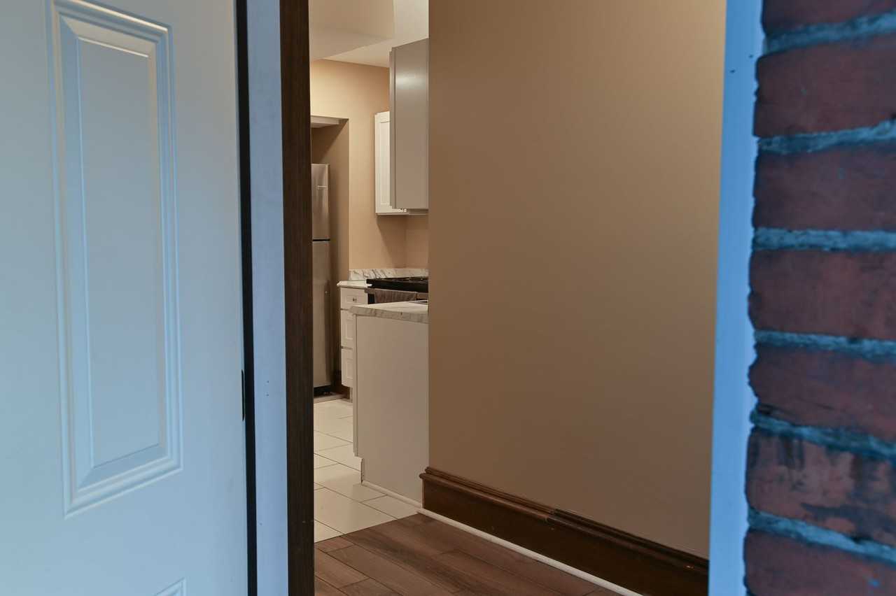 119 Locust Street - Photo 7 of 50