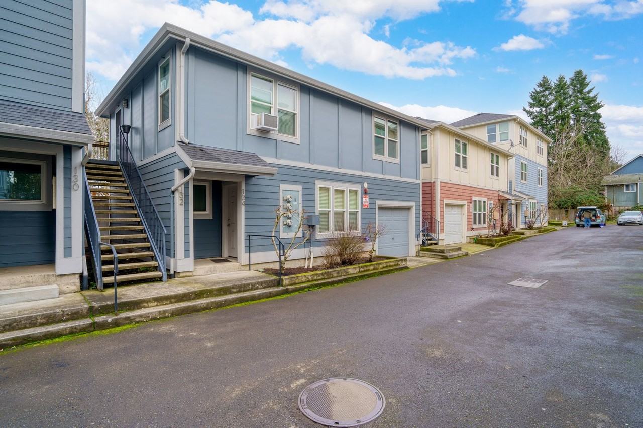 136 Se 119th Ave - Photo 5 of 21