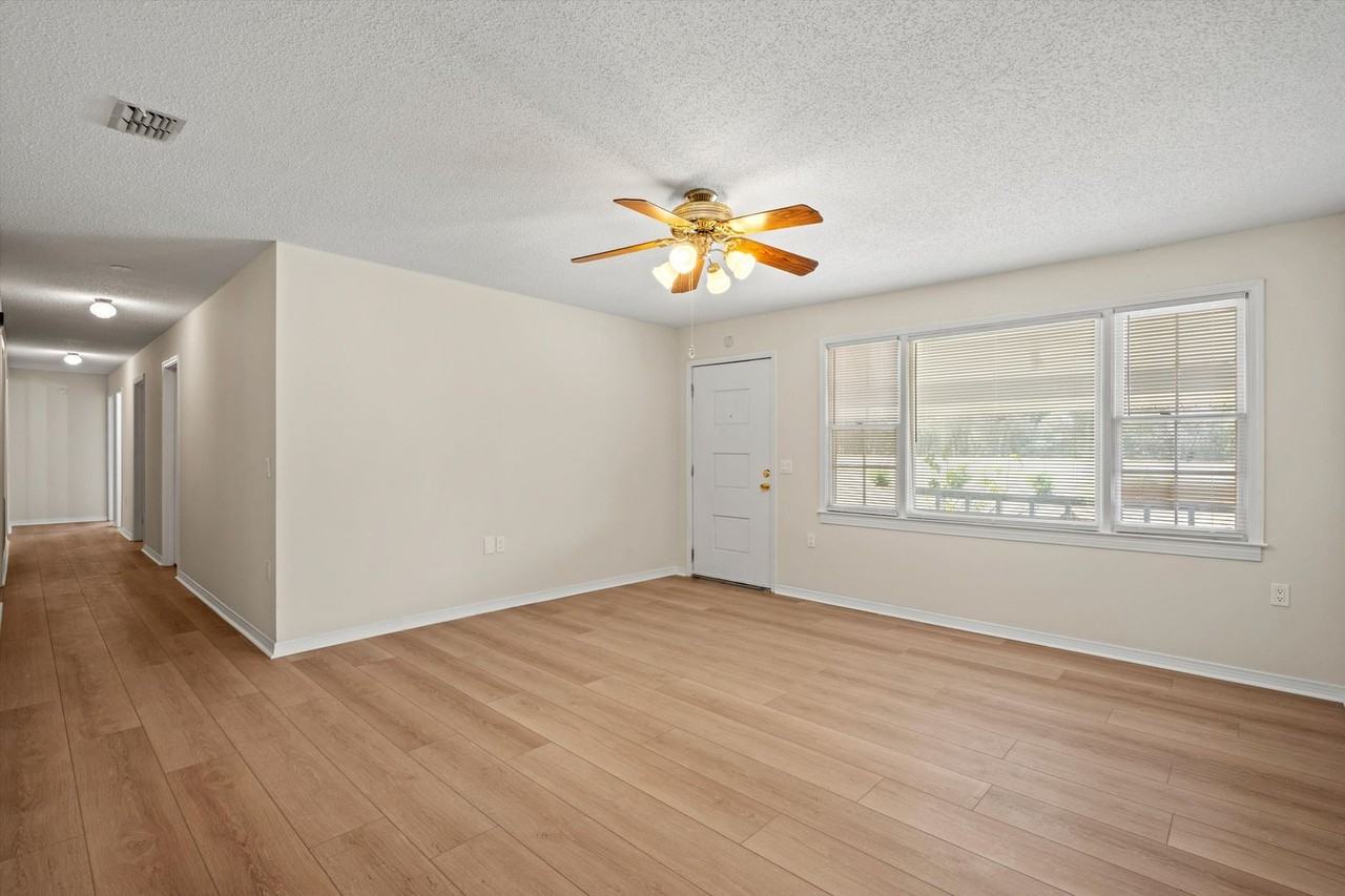 5909 Highway 17 S - Photo 3 of 16