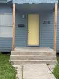 208 E Sabine St - Photo 1 of 1