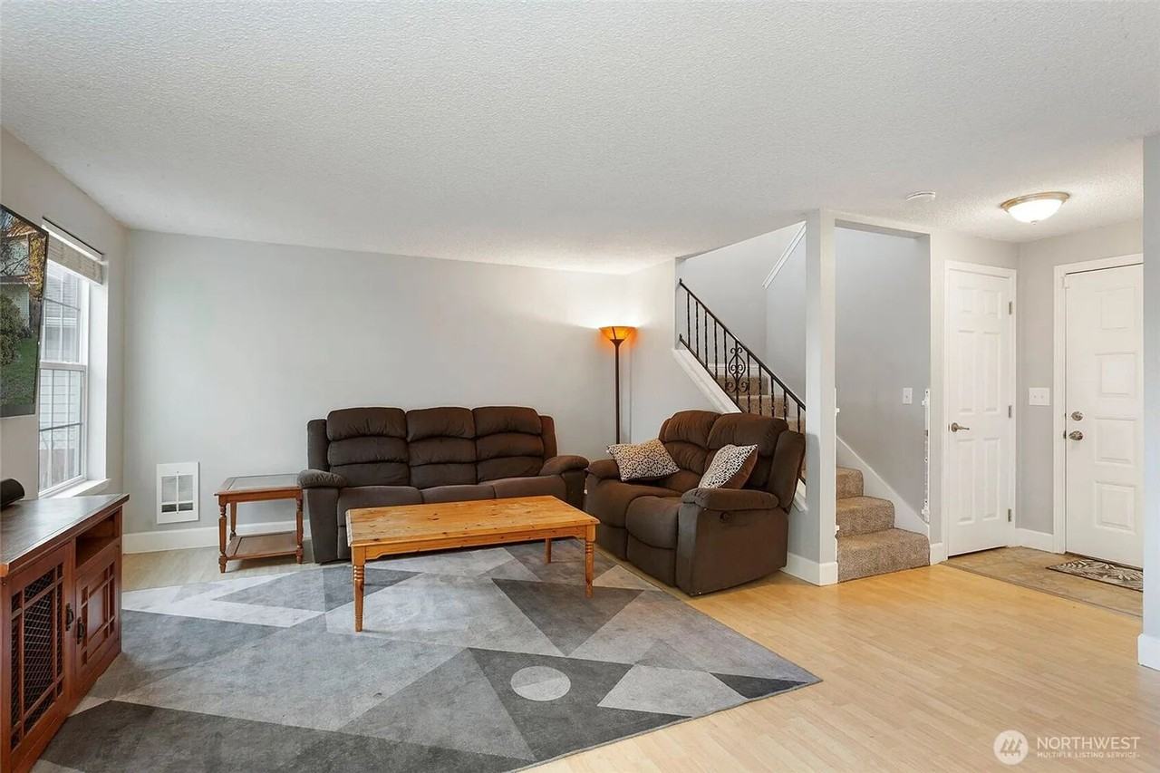 713 8th Avenue Pl Nw - Photo 4 of 20