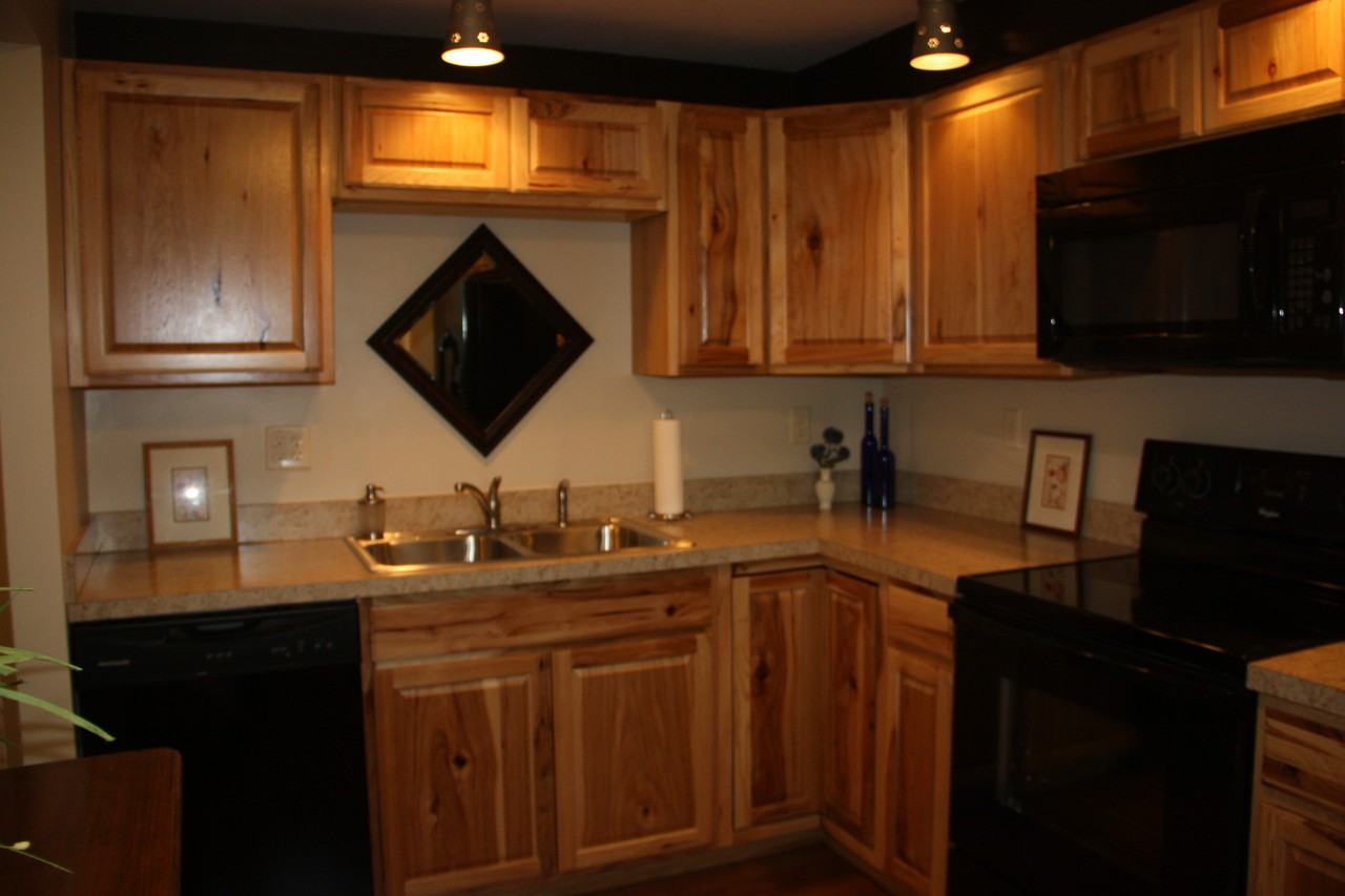 520 Adrian Ct #520 - Photo 3 of 16