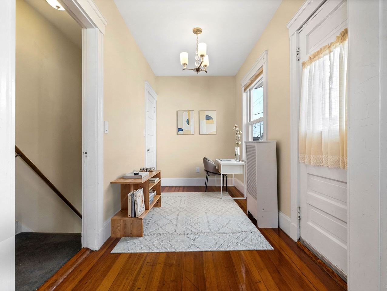 46 Princeton St - Photo 3 of 39