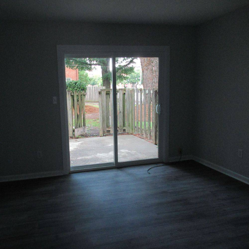 611 E 11th St #E - Photo 6 of 15