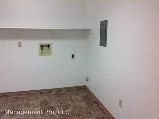 Hoff Duplex - Photo 3 of 15