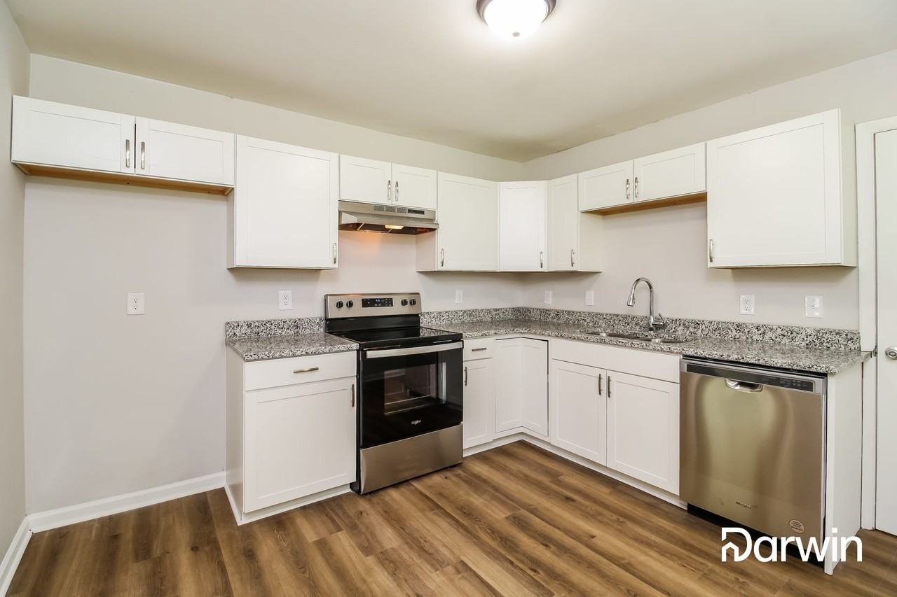 12 Preyer Ct - Photo 2 of 15