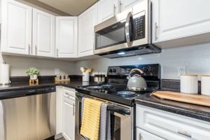 featured image of 100 Brookhaven Cir