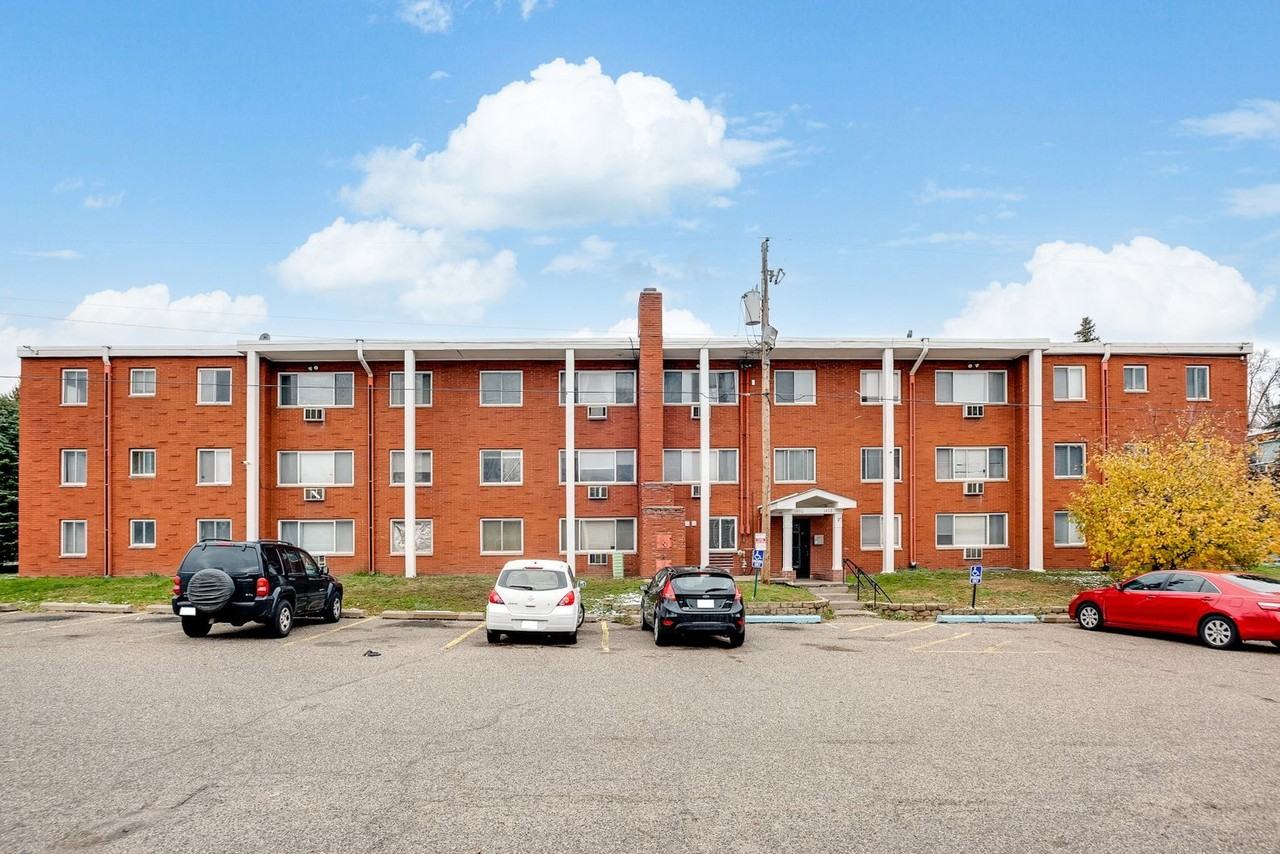 Sherwood Glen - Photo 5 of 50