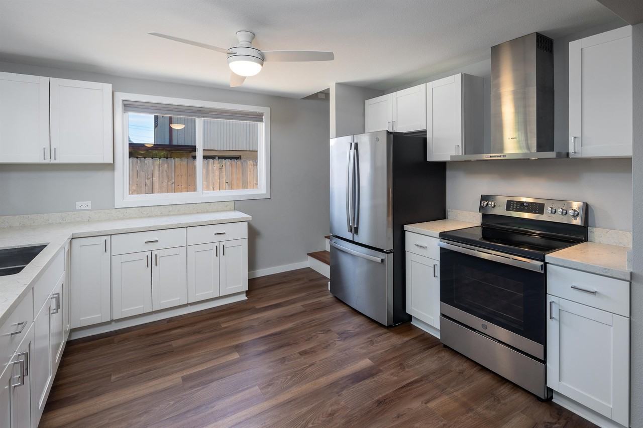 651 11th Avenue - Photo 2 of 17