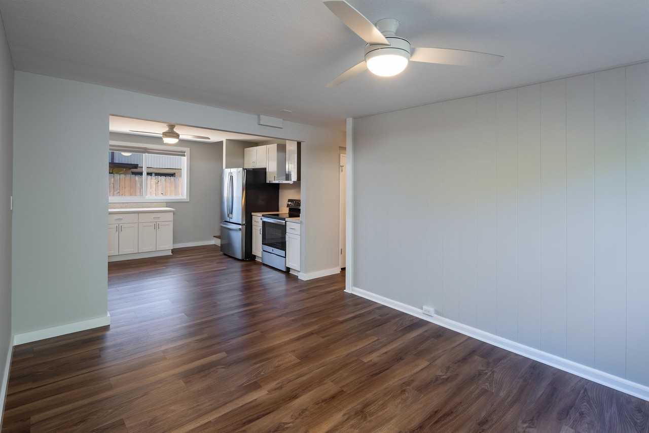 651 11th Avenue - Photo 3 of 17
