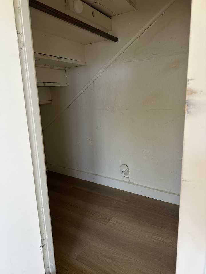 934 Clark Street - Photo 5 of 7