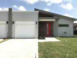 featured image of 604 Camelot Dr