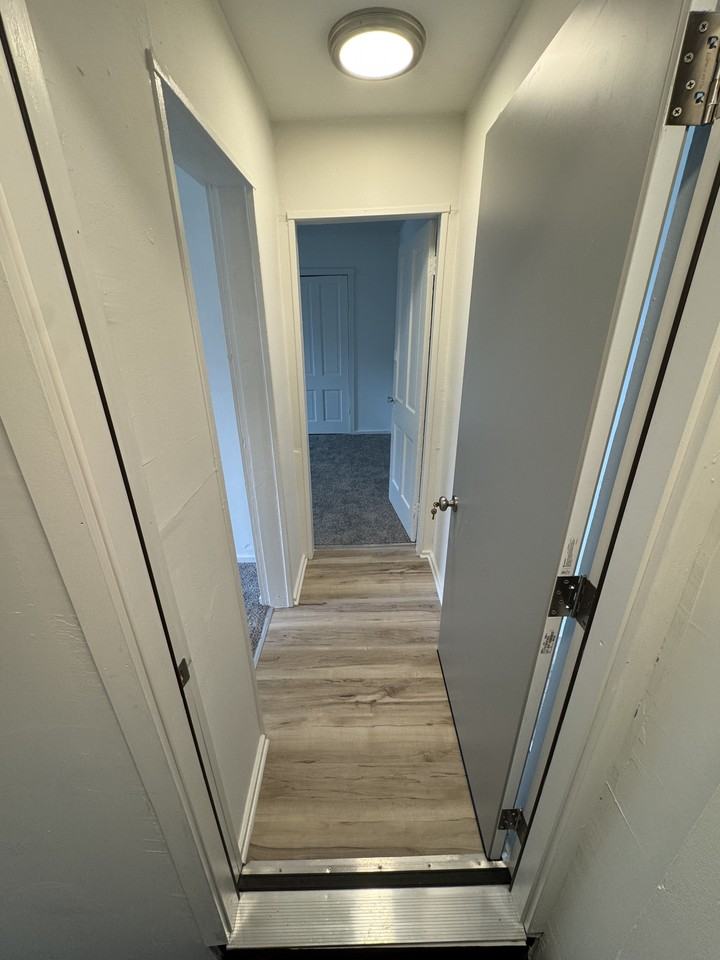 206 South Lawrence Street - B - Photo 3 of 16