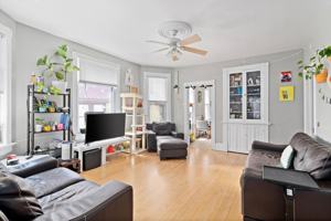 featured image of 2515 N Cramer St