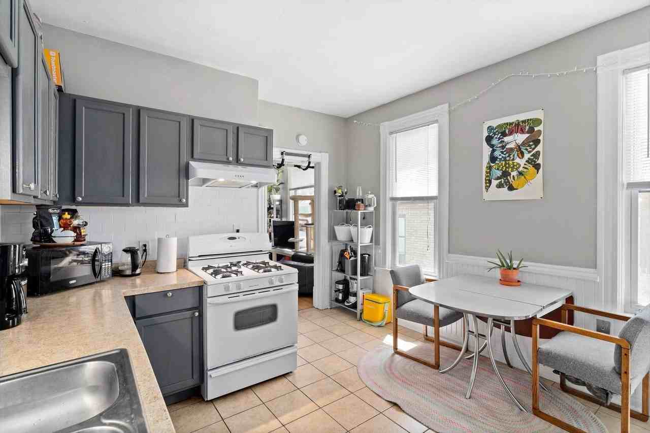 2515 N Cramer St - Photo 3 of 19