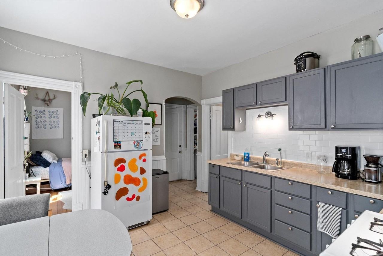 2515 N Cramer St - Photo 5 of 19