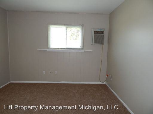 2552 Emogene St - Photo 2 of 7