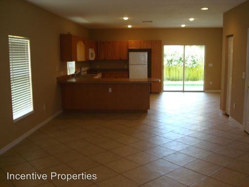 2102 Oak Chace Ct - Photo 3 of 8