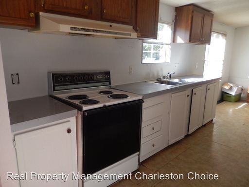 421 6th St - Photo 3 of 13