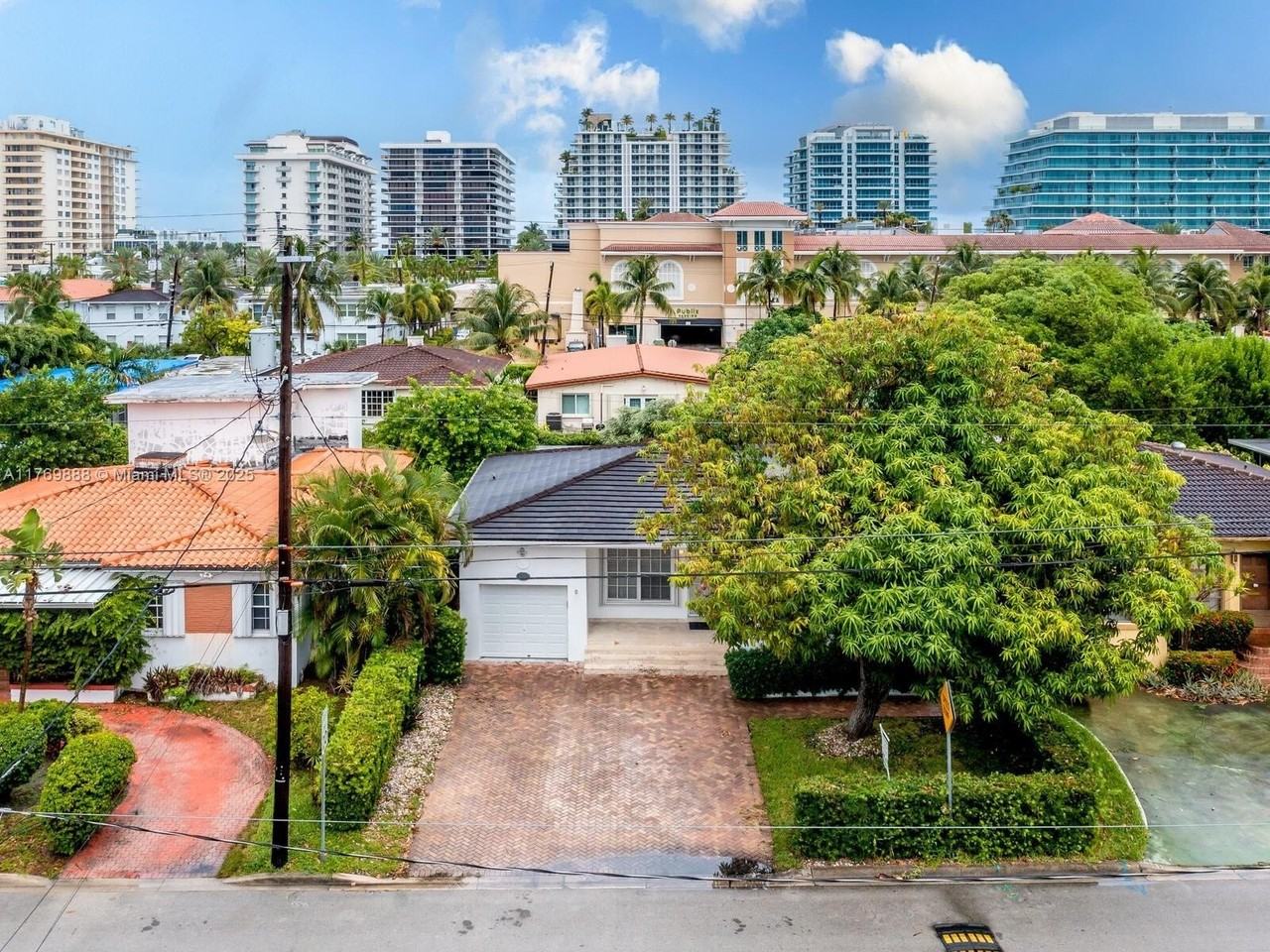 9441 Byron Ave - Photo 2 of 50