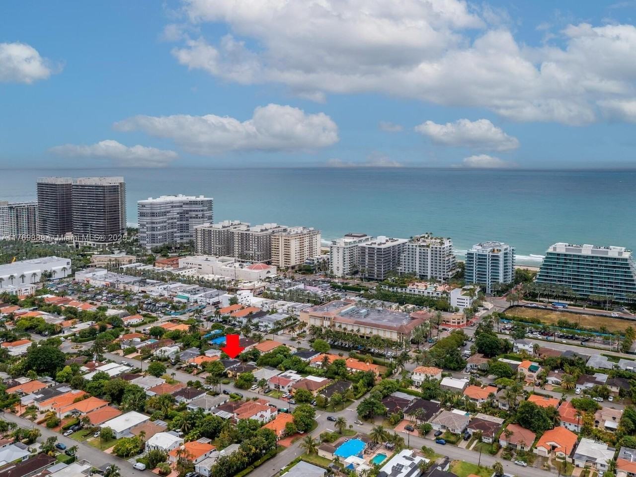 9441 Byron Ave - Photo 6 of 50