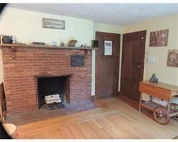 21 S Pleasant St - Photo 3 of 16