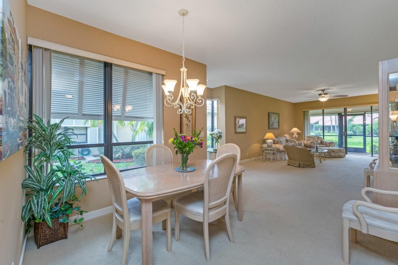 135 Old Meadow Way - Photo 6 of 23