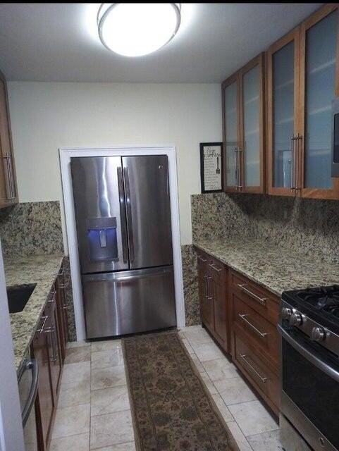 808 S 12th St - Photo 2 of 9