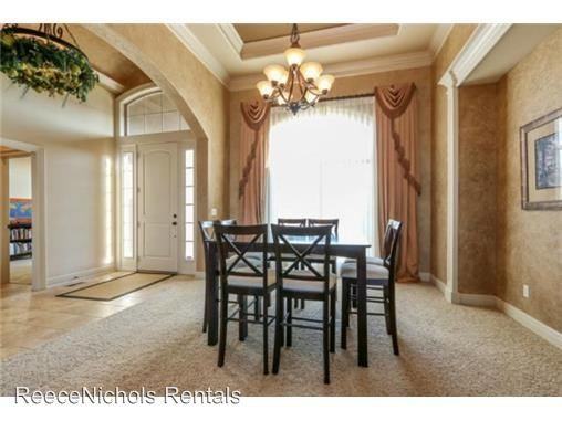 14208 Independence Ct - Photo 3 of 25