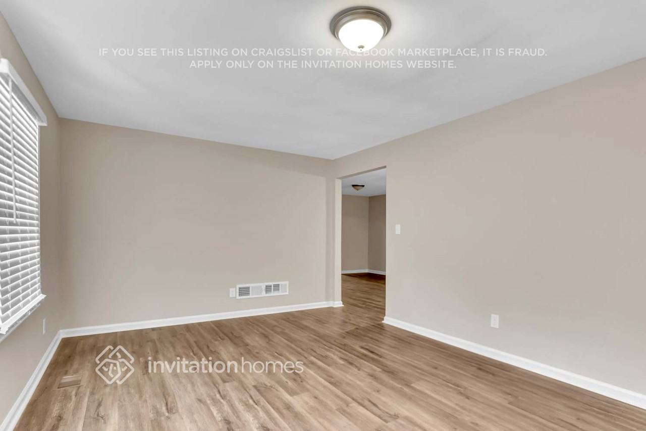 2866 Gresham Rd Se - Photo 6 of 21