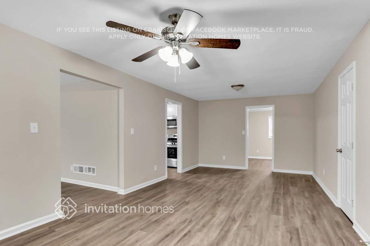 2866 Gresham Rd Se - Photo 7 of 21