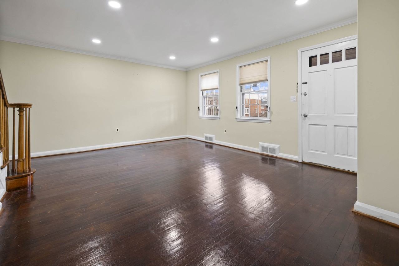 1220 Cedarcroft Rd - Photo 3 of 29