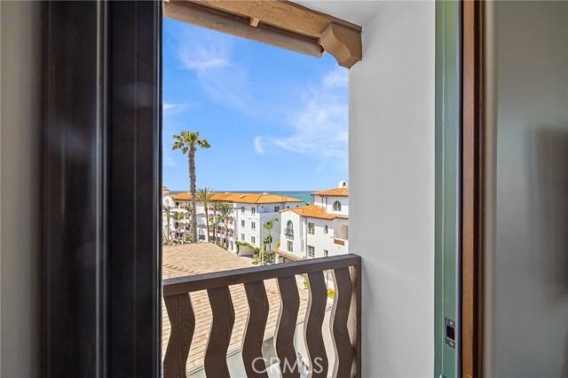 405 Arenoso Ln ##B - Photo 3 of 50