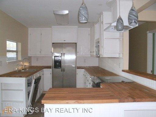 164 Lakeview Dr - Photo 2 of 9