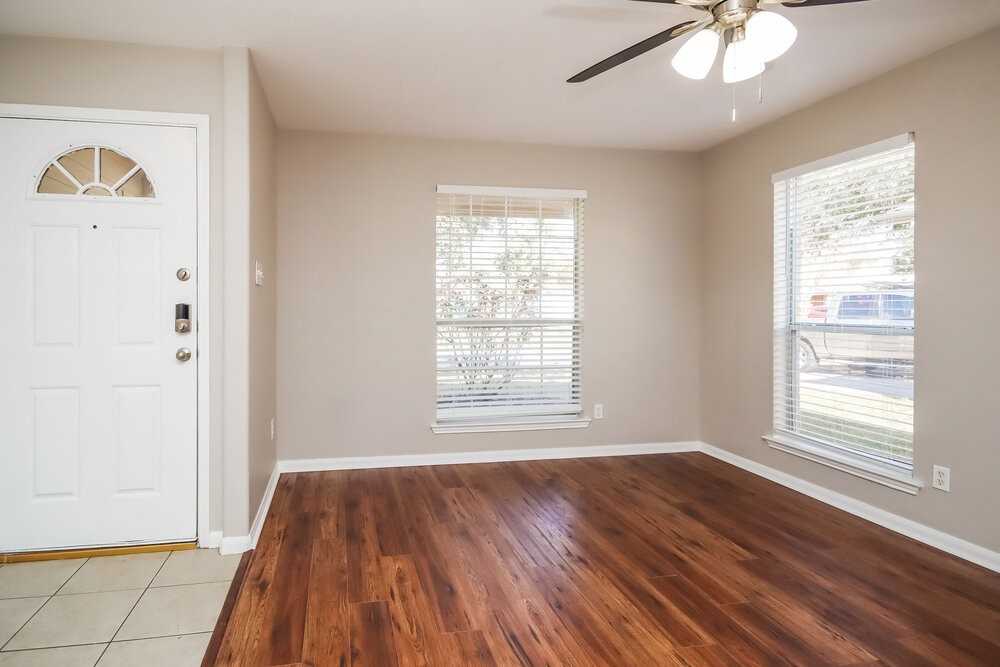 11806 Remington Run Ln - Photo 7 of 17