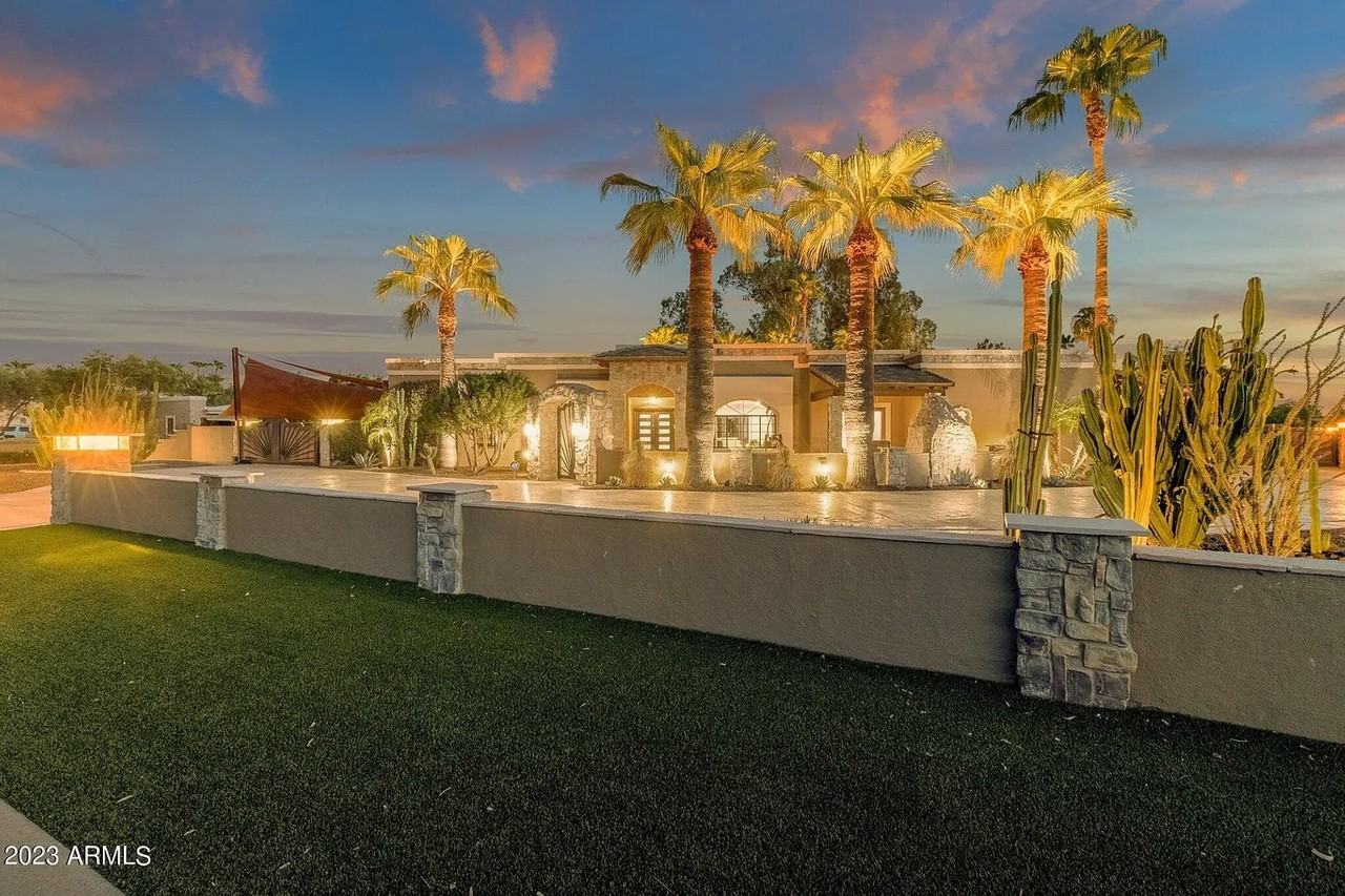 8205 E Redfield Rd - Photo 2 of 50