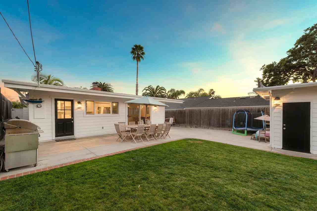 115 Avenida Santa Inez - Photo 7 of 33