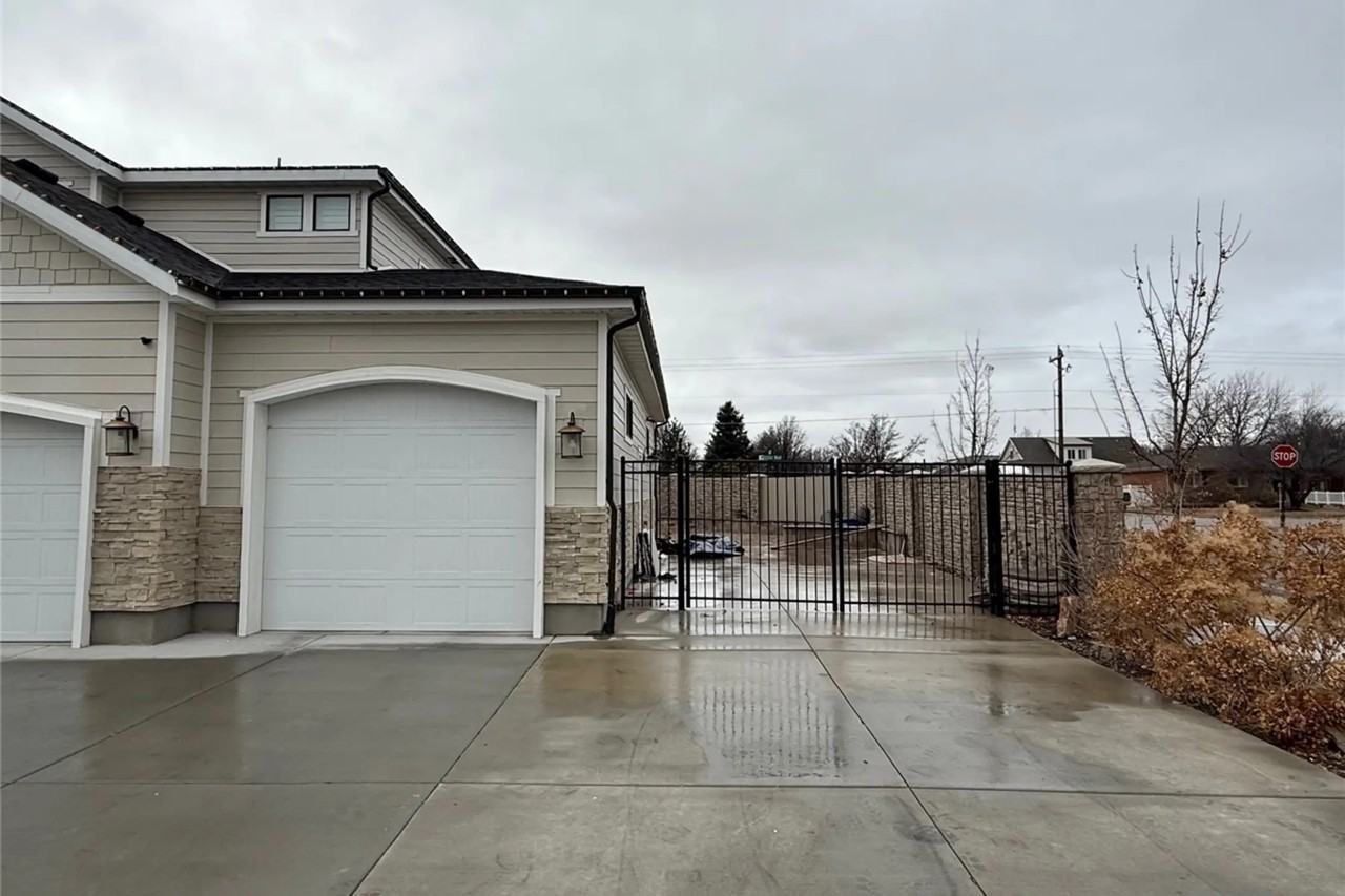 9962 S Colton Spring Ln