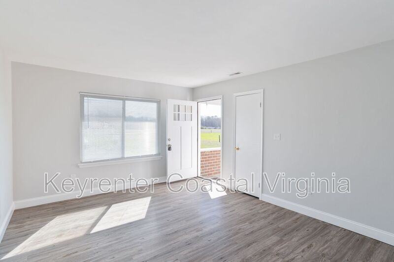 1881 White Marsh Rd - Photo 4 of 19