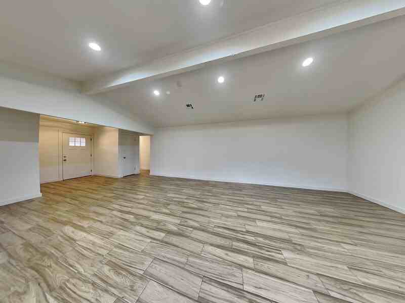 12013 Sylvester Dr - Photo 2 of 21