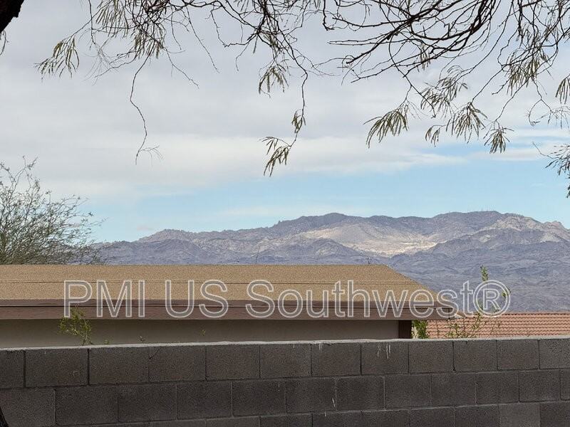 3443 Sunbonnet Dr - Photo 2 of 36